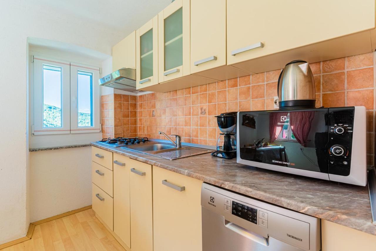 Apartmani Valun1 Екстер'єр фото