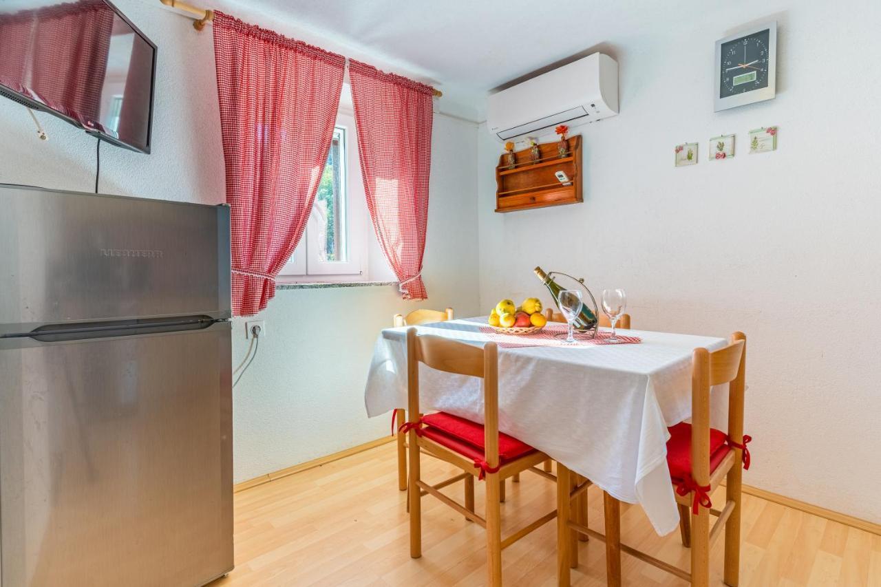 Apartmani Valun1 Екстер'єр фото