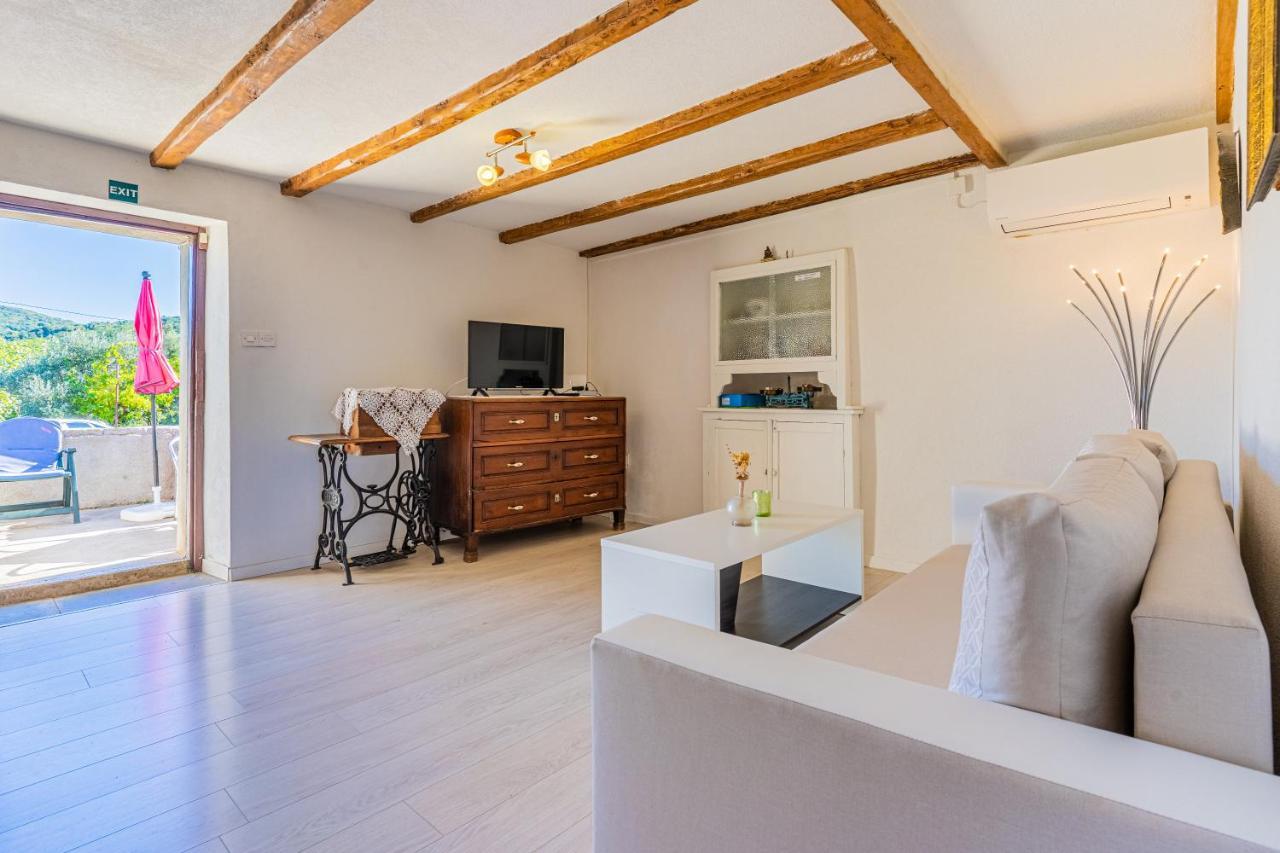Apartmani Valun1 Екстер'єр фото