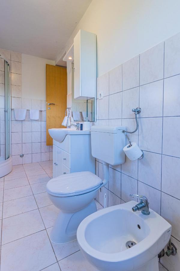 Apartmani Valun1 Екстер'єр фото