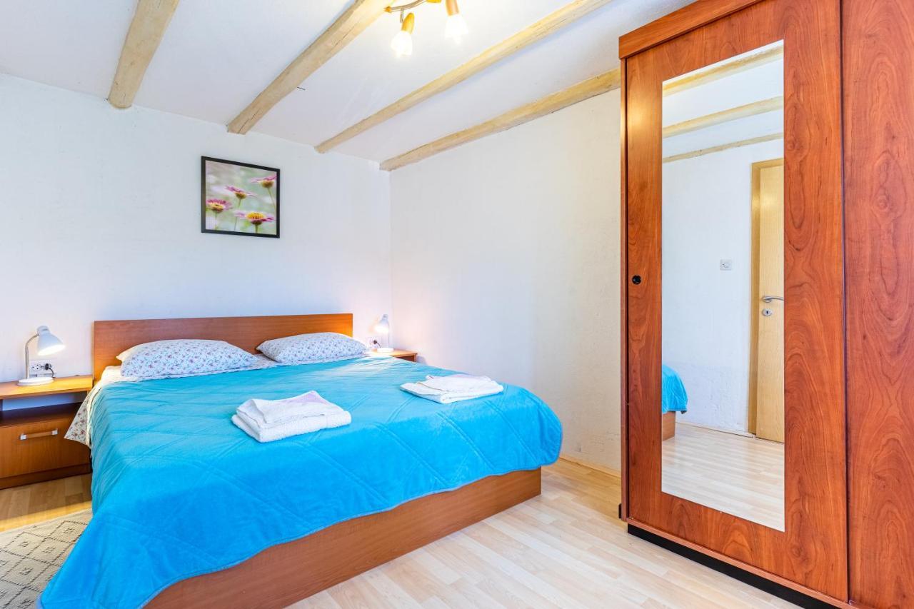 Apartmani Valun1 Екстер'єр фото